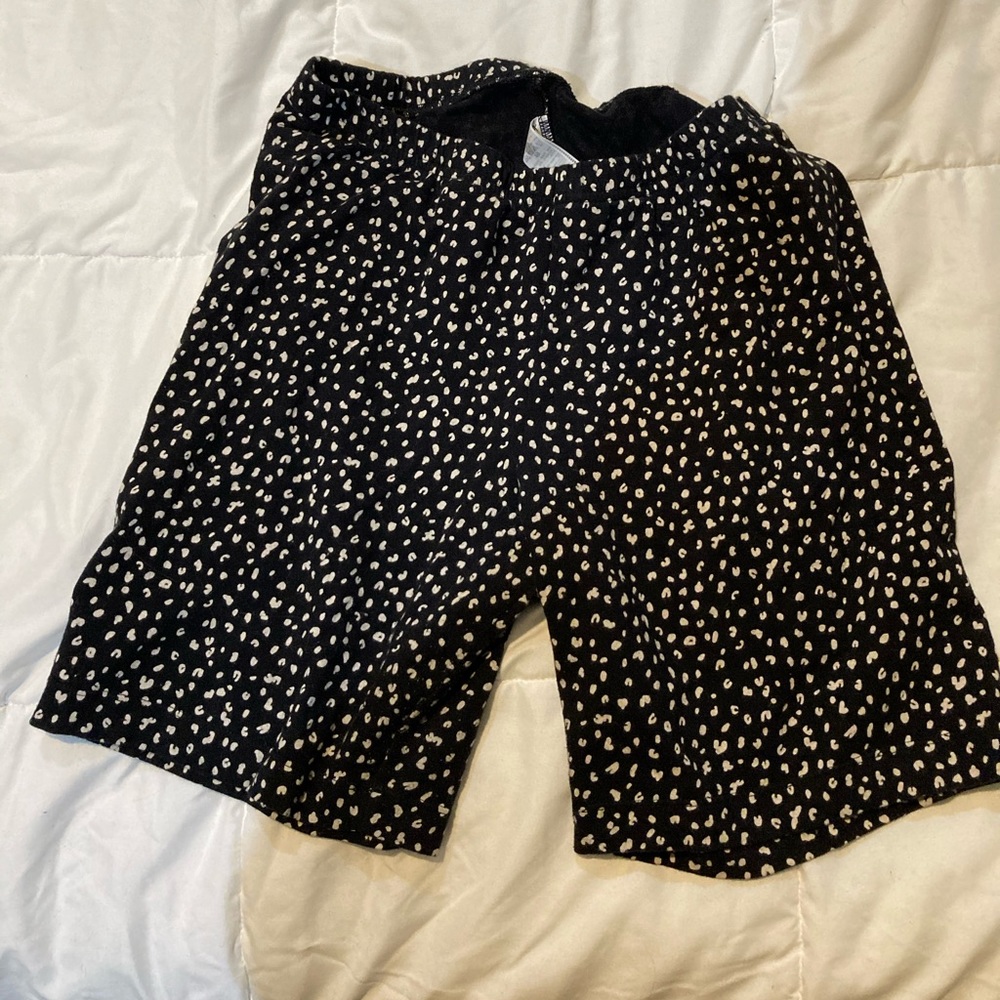 Old navy bike shorts size large